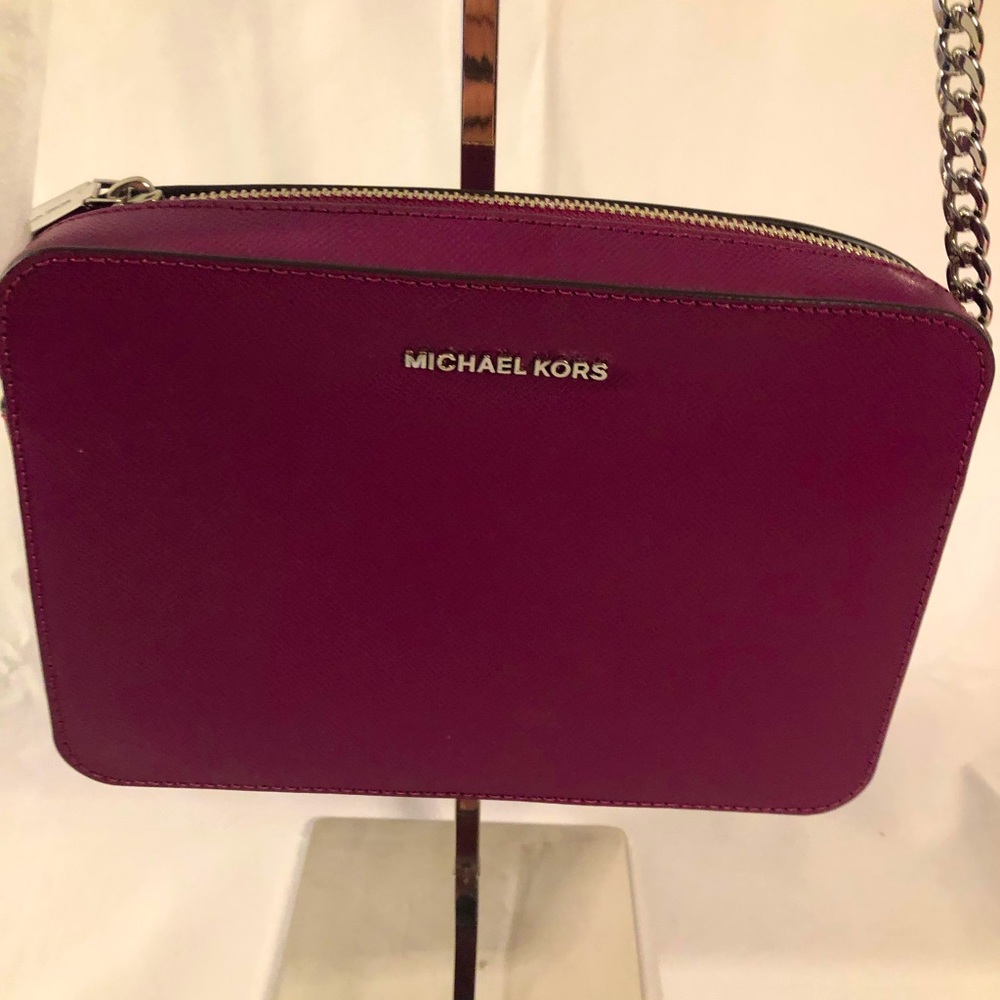 NWT! Michael Kors Cross Body!